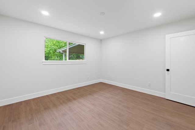 1608 Springer LN, Austin, TX 78758