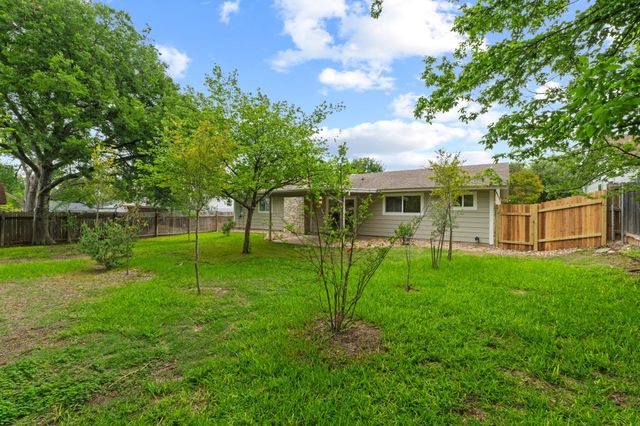 1608 Springer LN, Austin, TX 78758