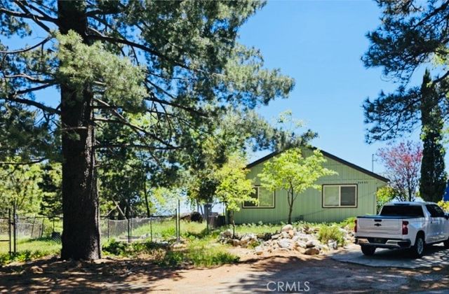 26465 Apache, Rimforest, CA 92378