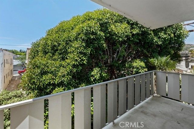 4343 Finley 33, Los Angeles, CA 90027