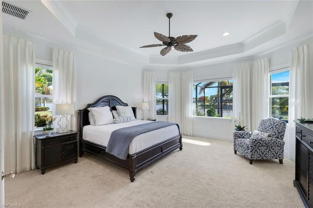 6460 Pembroke WAY, Naples, FL 34113