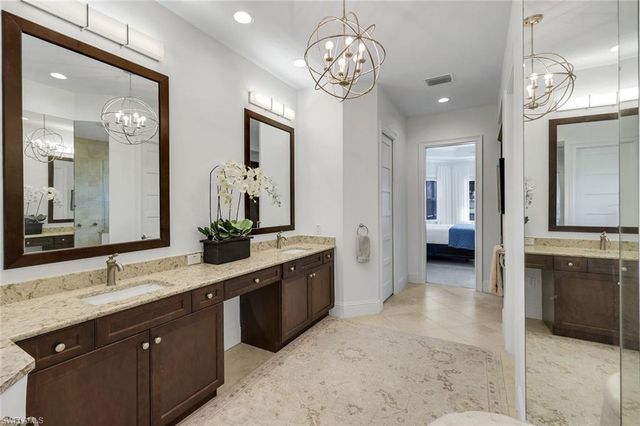 6460 Pembroke WAY, Naples, FL 34113