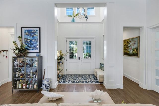 6460 Pembroke WAY, Naples, FL 34113