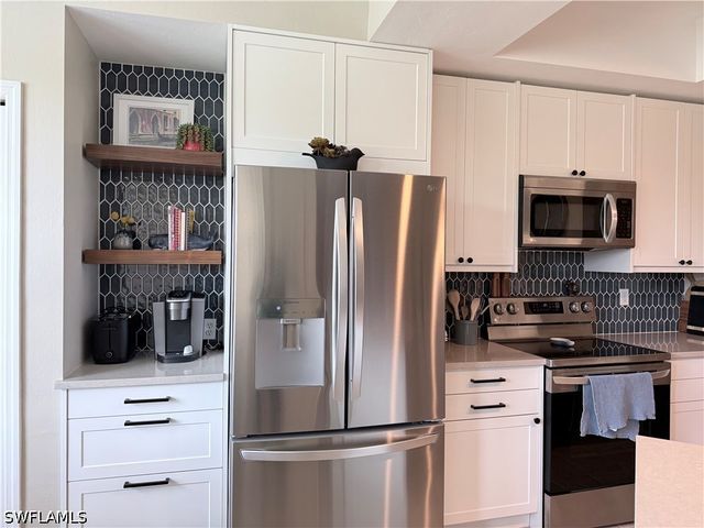 2835 Cypress Trace CIR 102, Naples, FL 34119