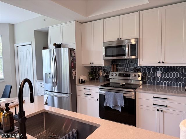 2835 Cypress Trace CIR 102, Naples, FL 34119