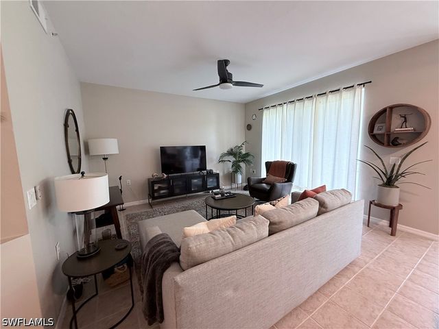 2835 Cypress Trace CIR 102, Naples, FL 34119