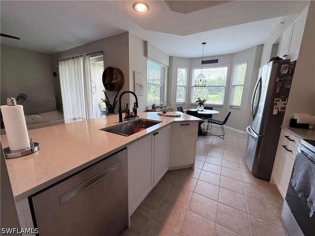 2835 Cypress Trace CIR 102, Naples, FL 34119