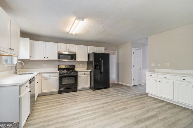 4450 Ivy Fork Drive, Loganville, GA 30052