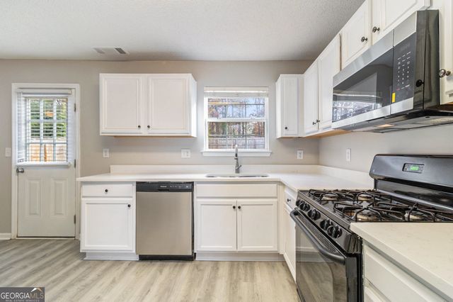 4450 Ivy Fork Drive, Loganville, GA 30052