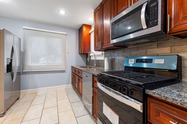 920 163rd Street, Calumet City, IL 60409