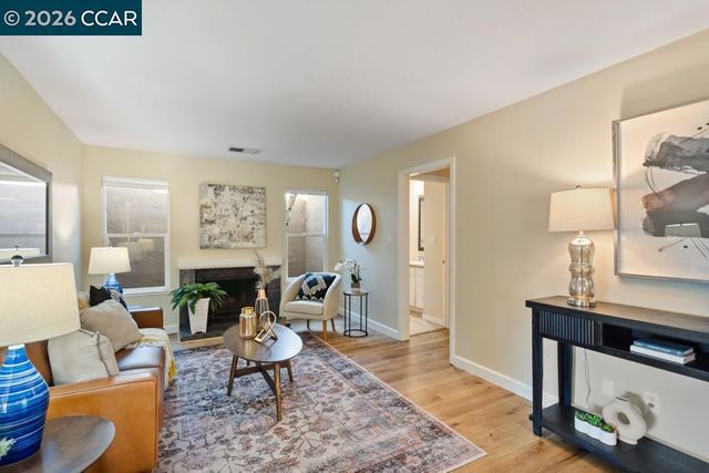 1394 Morning View Ct, Concord, CA 94521