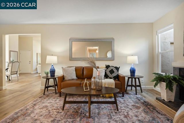 1394 Morning View Ct, Concord, CA 94521