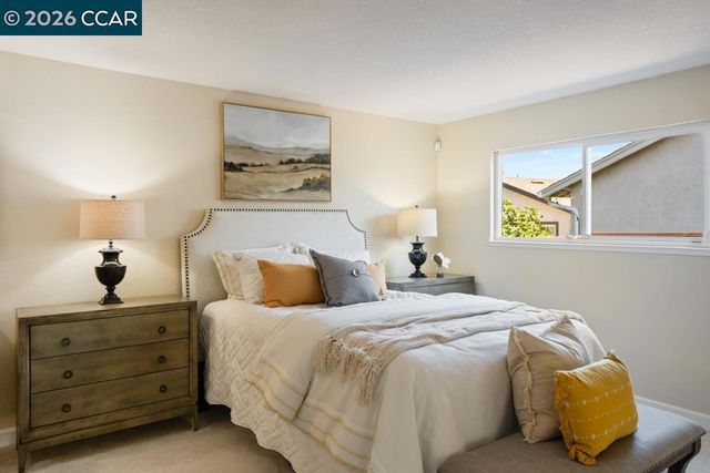1394 Morning View Ct, Concord, CA 94521