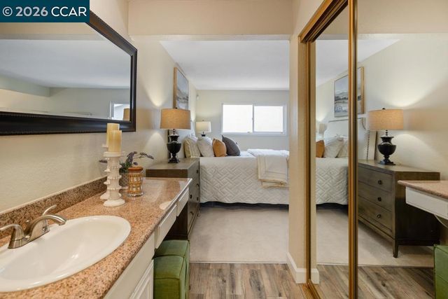 1394 Morning View Ct, Concord, CA 94521