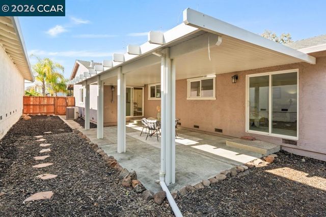 1394 Morning View Ct, Concord, CA 94521