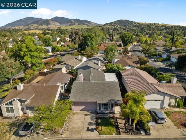 1394 Morning View Ct, Concord, CA 94521