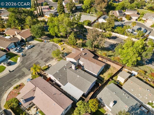 1394 Morning View Ct, Concord, CA 94521
