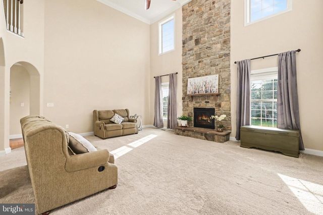 1405 SUMMIT WAY, Mechanicsburg, PA 17050