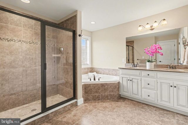 1405 SUMMIT WAY, Mechanicsburg, PA 17050