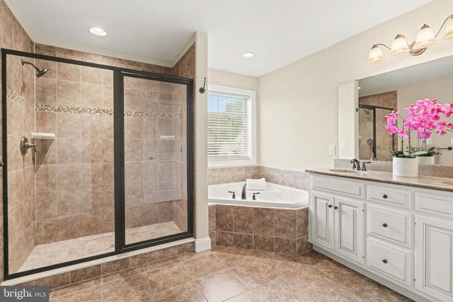 1405 SUMMIT WAY, Mechanicsburg, PA 17050