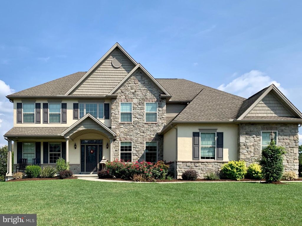 1405 SUMMIT WAY, Mechanicsburg, PA 17050