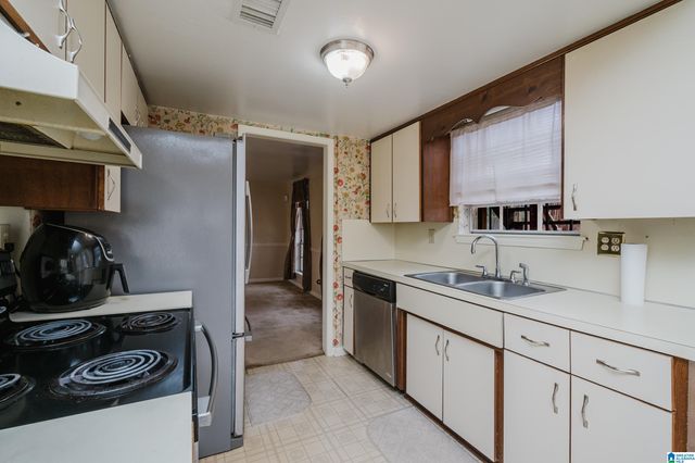 316 TAMMY SUE DRIVE, Center Point, AL 35215