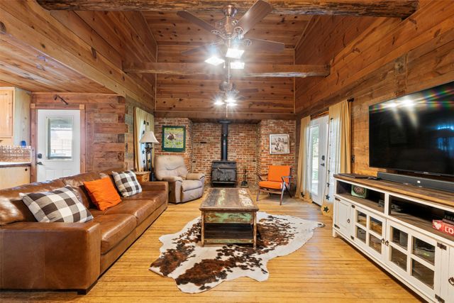 10233 County Road 603, Burleson, TX 76028