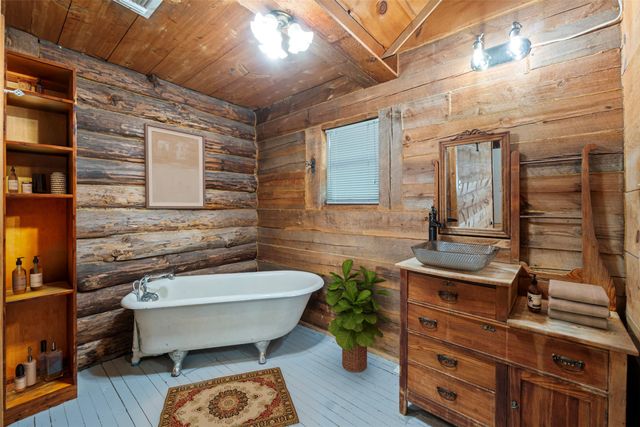 10233 County Road 603, Burleson, TX 76028