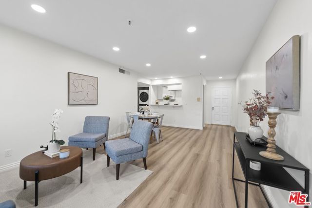 116 Marmion Way 9, South Pasadena, CA 91030