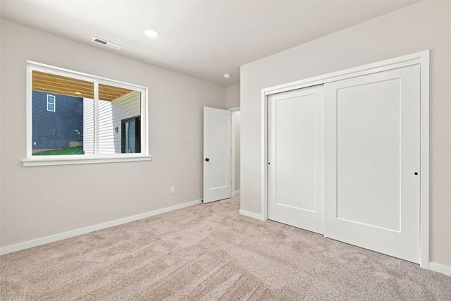 3040 Ridgeview Circle, Coralville, IA 52241