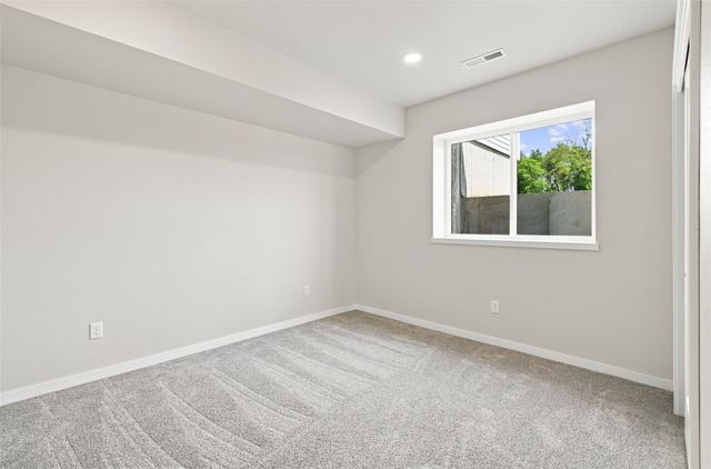 3040 Ridgeview Circle, Coralville, IA 52241