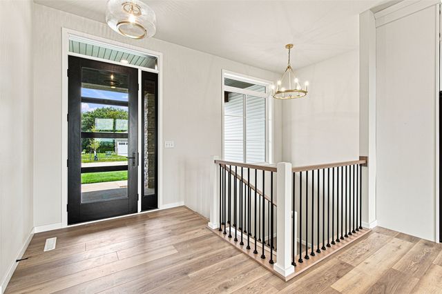 3040 Ridgeview Circle, Coralville, IA 52241