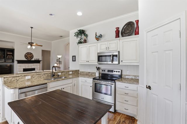 2210 Old Foundry Road, Weatherford, TX 76087