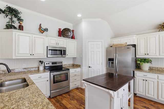 2210 Old Foundry Road, Weatherford, TX 76087