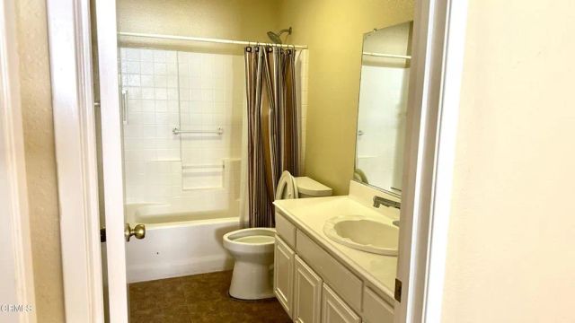 1560 Tierra Buena Court, Camarillo, CA 93010
