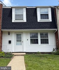 9 RAEBURN LN, Willingboro, NJ 08046