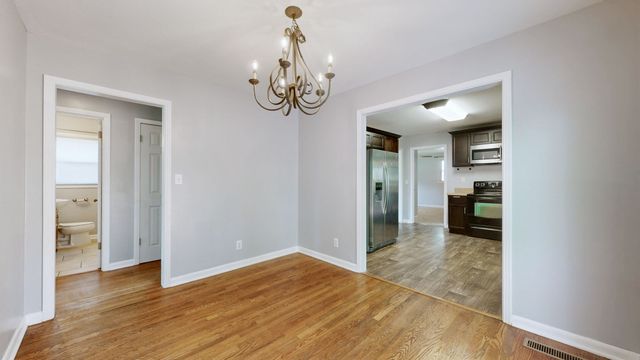215 Chestnut Dr, Shelbyville, TN 37160