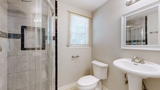 215 Chestnut Dr, Shelbyville, TN 37160