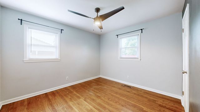 215 Chestnut Dr, Shelbyville, TN 37160