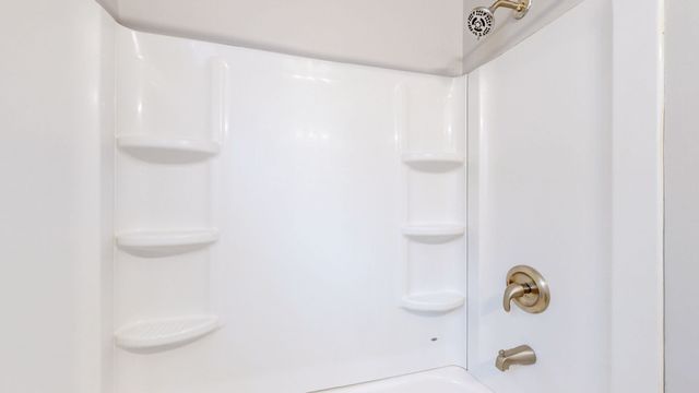 215 Chestnut Dr, Shelbyville, TN 37160