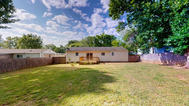 215 Chestnut Dr, Shelbyville, TN 37160