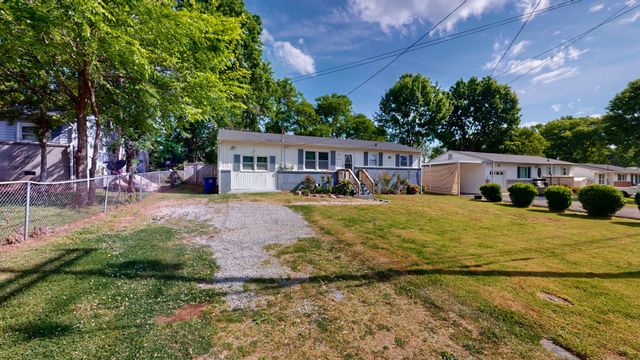 215 Chestnut Dr, Shelbyville, TN 37160