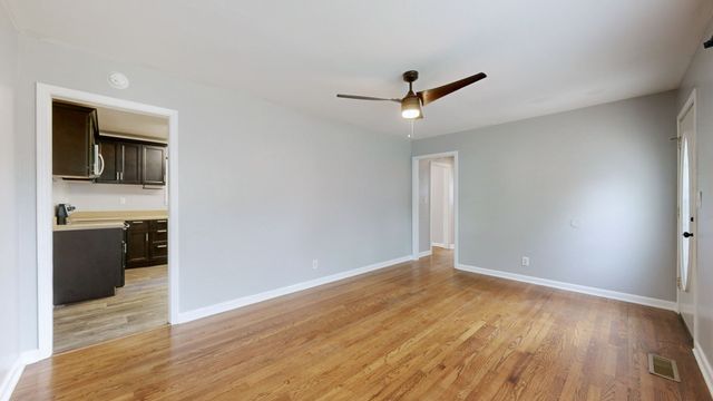 215 Chestnut Dr, Shelbyville, TN 37160