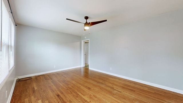 215 Chestnut Dr, Shelbyville, TN 37160