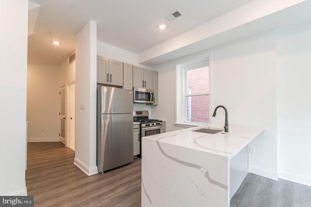 4238 SPRUCE ST, Philadelphia, PA 19104