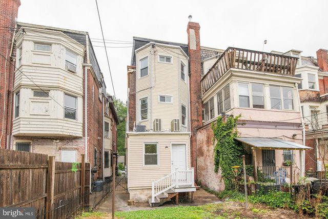 4238 SPRUCE ST, Philadelphia, PA 19104