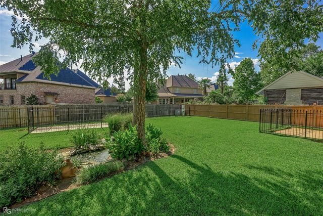 10910 Belle Cour Way, Shreveport, LA 71106