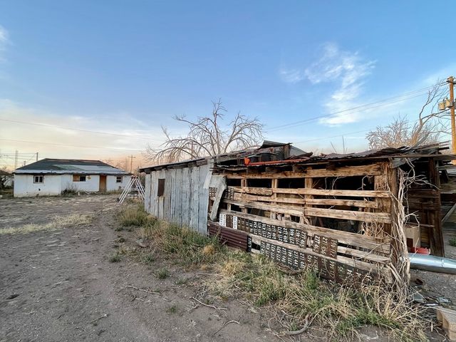 801 W Waco St, Marfa, TX 79843