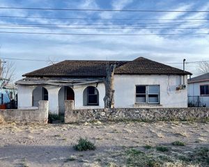 801 W Waco St, Marfa, TX 79843