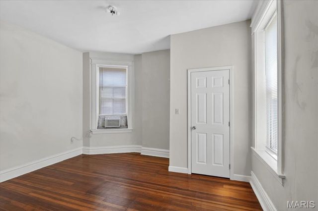 3529 Grace Avenue, St Louis, MO 63116